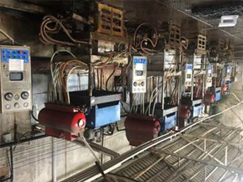 半自動(dòng)成型機(jī)(適用于訂單需求量較小客戶) 半自動(dòng)成型機(jī)(適用于訂單需求量較小客戶)